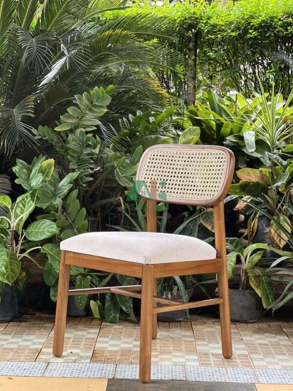 Tomoni Rattan Dining