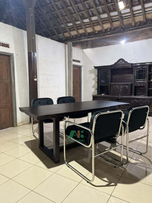 AKDN41-MEJA MAKAN SOLID TREMBESI INDUSTRIAL
