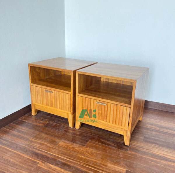 AKST-057 salura bedside