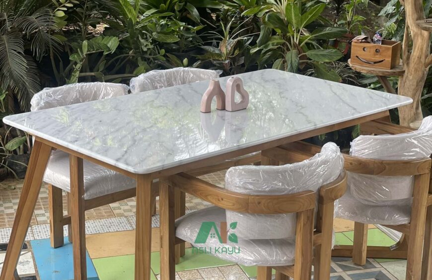 Cara Aman Menjaga Meja Marmer