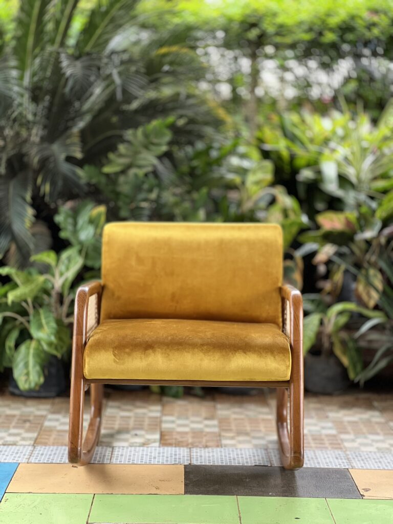 Sofa Minimalis Kayu Solid