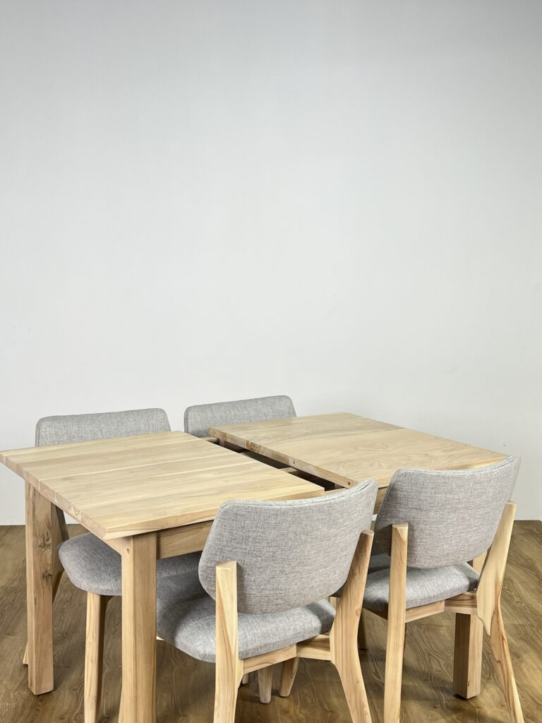Set Meja Makan Kayu Solid