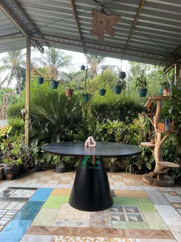 SOLID ROUND DINING TABLE -AKDT02