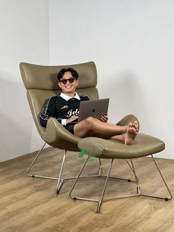 INDUSATRIAL LOUNGE  WITH OTTOMAN - AKDC114