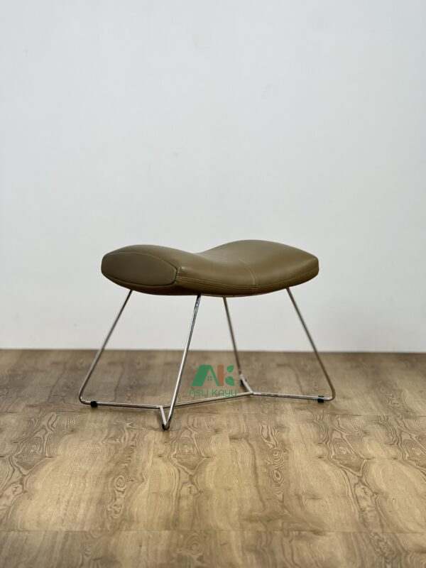INDUSATRIAL LOUNGE  WITH OTTOMAN - AKDC114