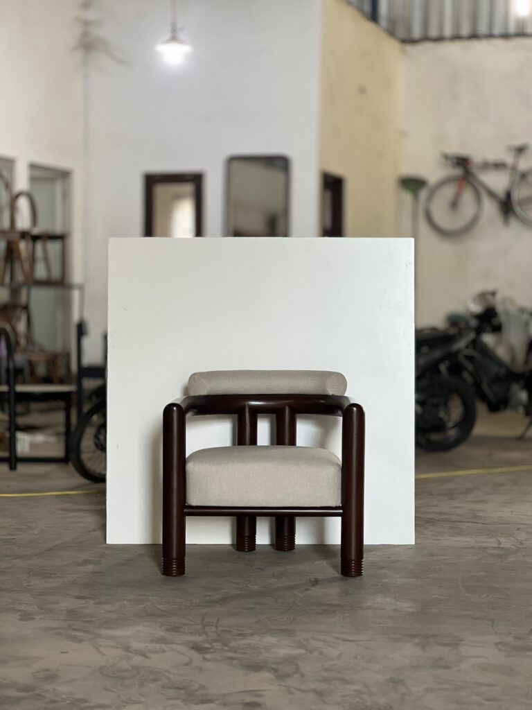Arm Chair : Kursi Nyaman