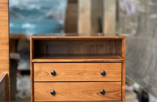 Inspirasi Console Table Minimalis